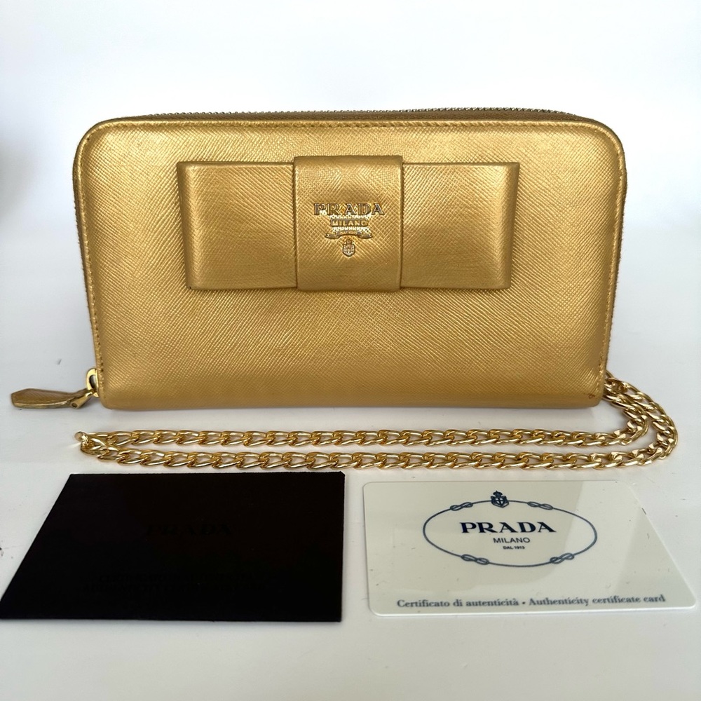 💯 PRADA Gold Bow Saffiano Leather Zippered Wallet on Chain w/ auth card